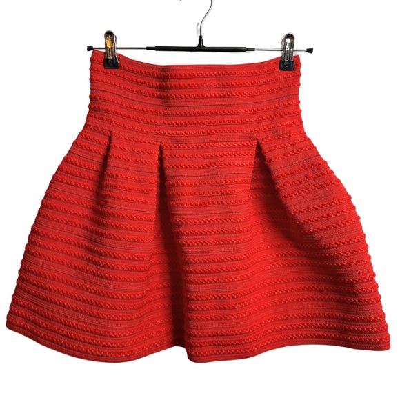 H&M Dresses & Skirts - H&M Stretch Pull On Ribbed A-line Skirt Size Medium Bright Red Elastic Waist